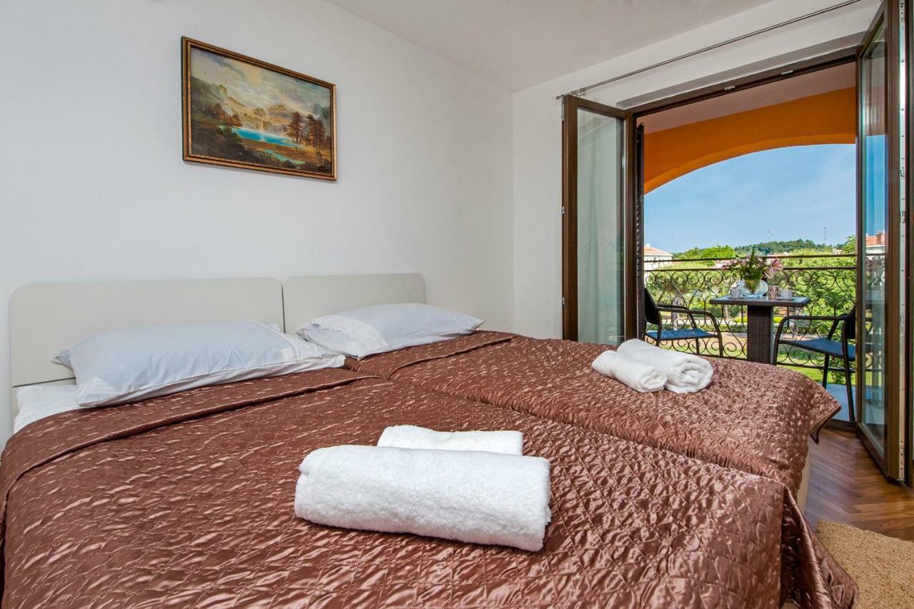 Apartment Valentina Rovinj Exterior photo